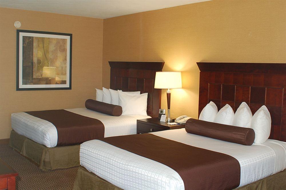 Best Western Plus Carriage Inn Los Angeles Ngoại thất bức ảnh
